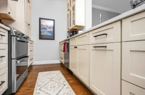 436-W-Belmont-unit-203-4_23_11zon
