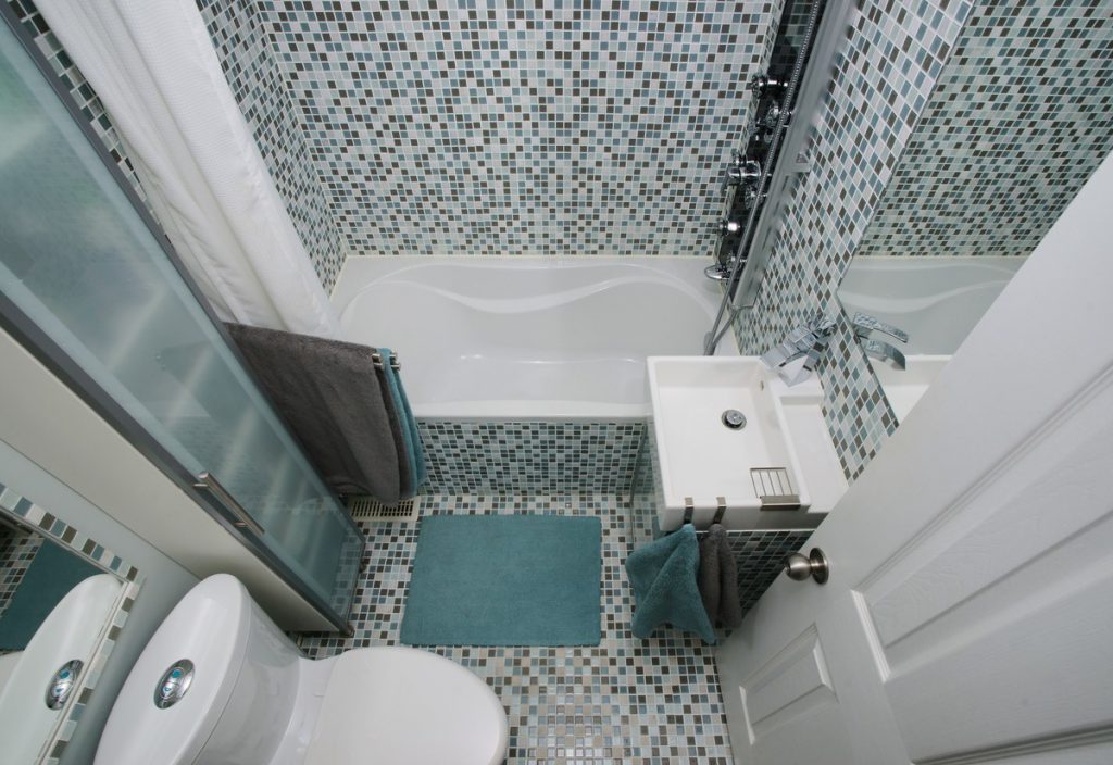How to Choose Perfect Tiles for a Small Space?